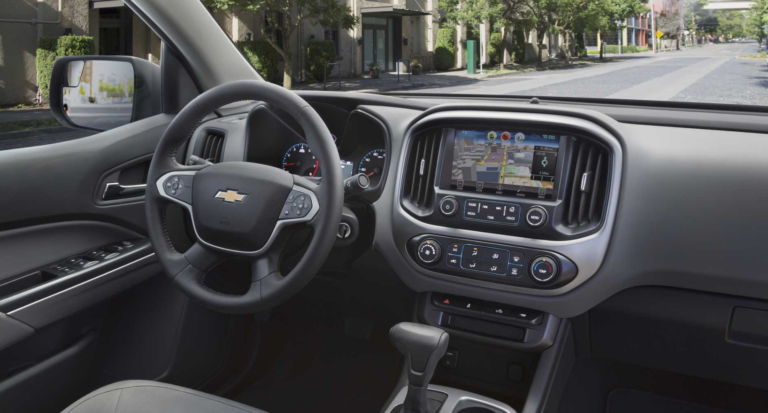    2024 Chevy Colorado Interior 768x413 